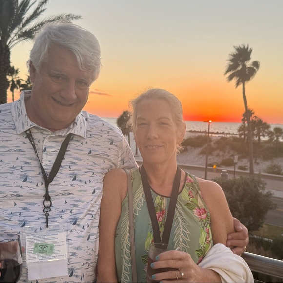 Meet your Posher, Donna - Picture 1 of 2